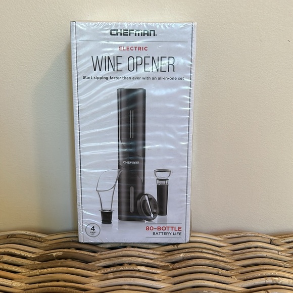 Chefman Electric Wine Bottle Opener 4pc Set Foil Cutter, Pourer, Vacuum Stop New - Picture 2 of 4